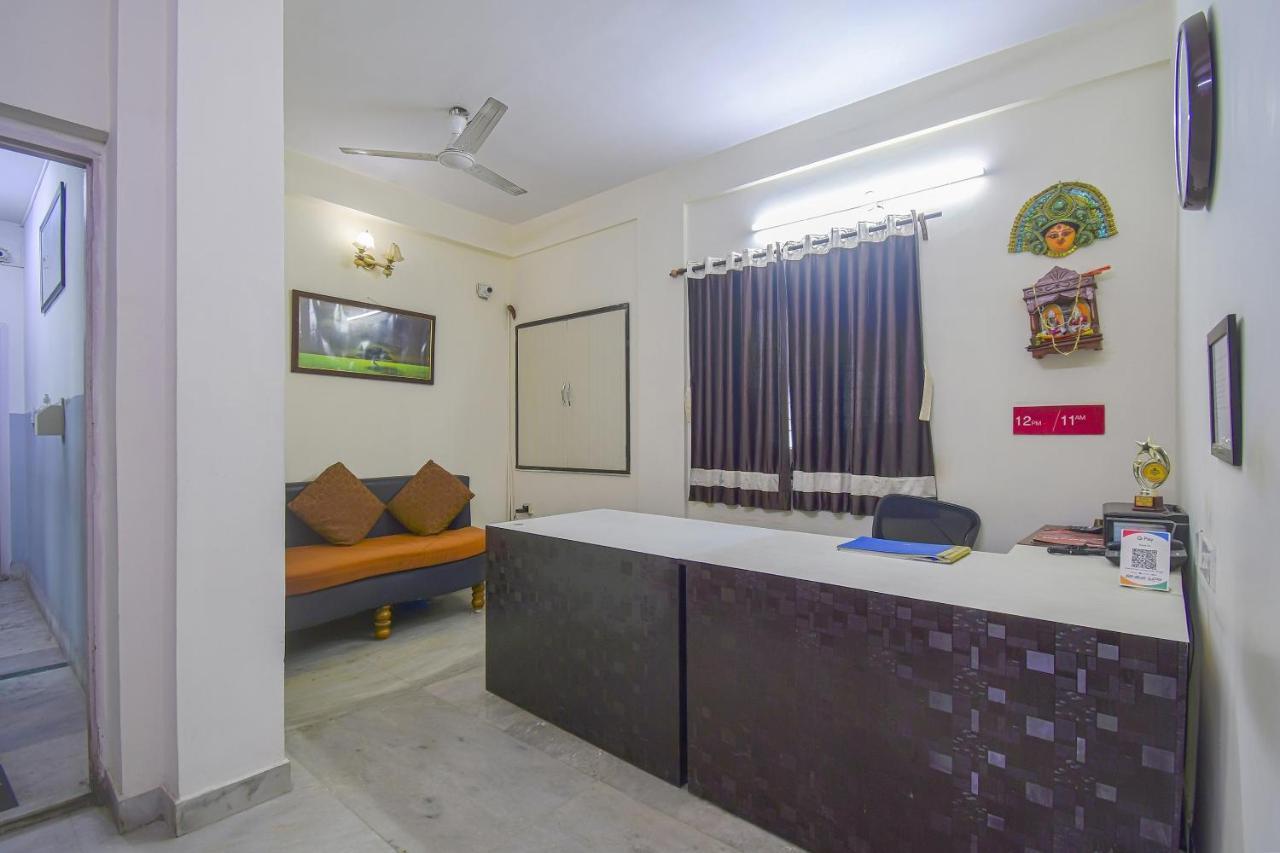 Super Collection O Bricks Inn Hazra Road Near Birla Mandir Колката Екстериор снимка